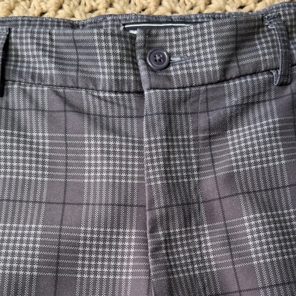 Pebble Beach Gray Plaid Men's Shorts. Used Size 36